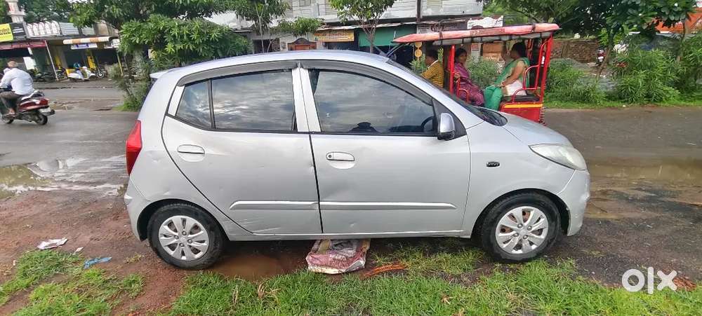 Hyundai I10 Sportz Petrol +cng 2012