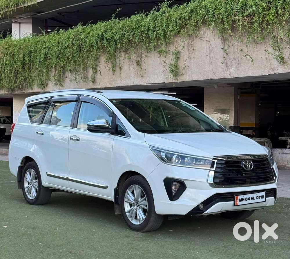 Toyota Innova Crysta 2.8z Automatic, 2016, Diesel