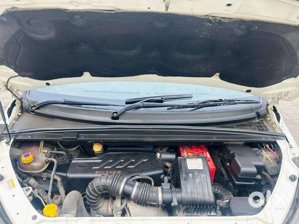 Mahindra Marazzo M6 8str, 2019, Diesel