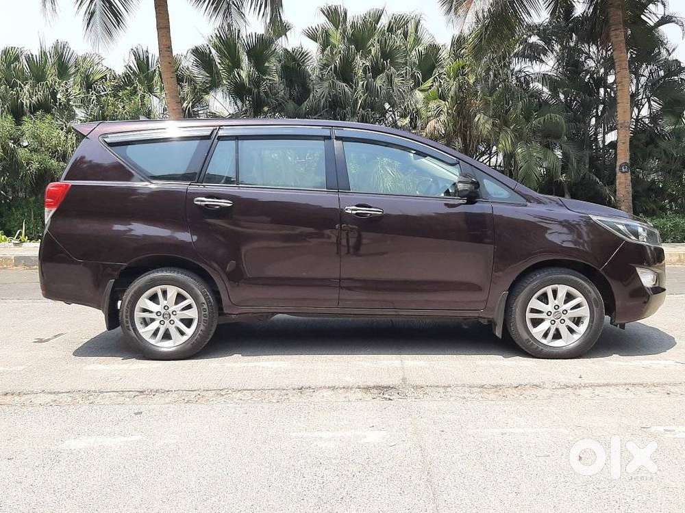 Toyota Innova Crysta 2.8 Gx At 7 Str, 2017