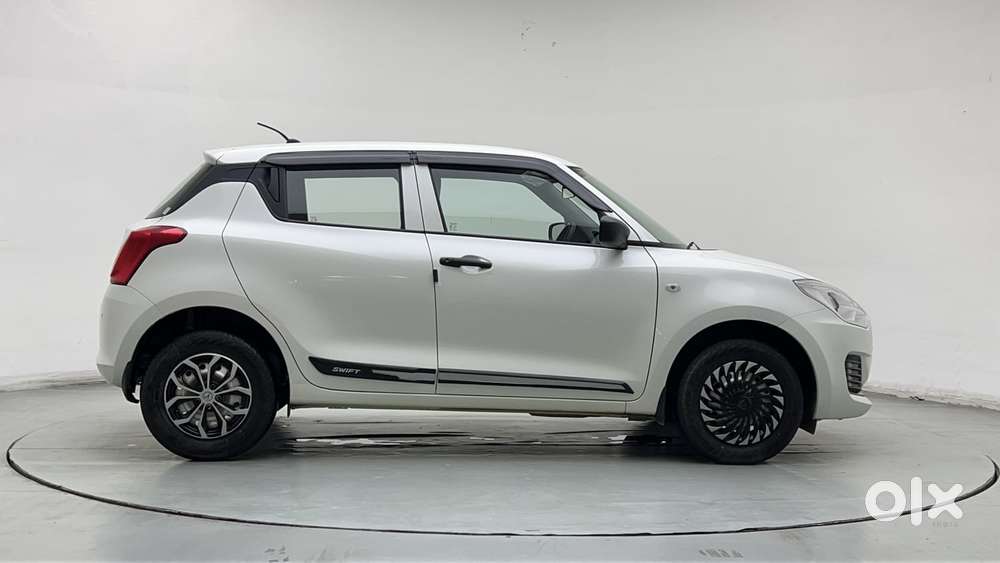 Maruti Suzuki Swift 1.3 Lxi, 2023, Petrol