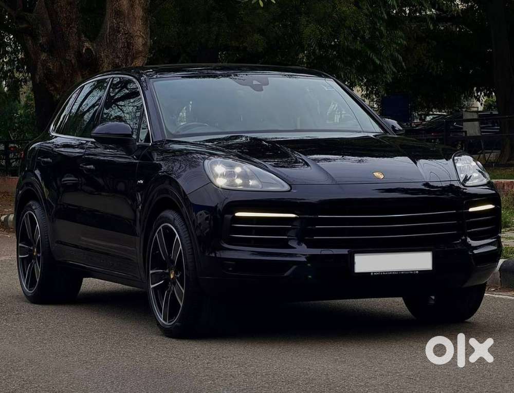 Porsche Cayenne Tiptronic, 2019, Petrol