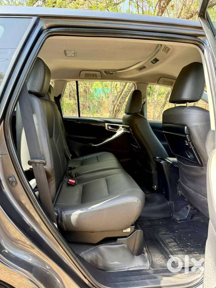 Toyota Innova Crysta 2.4 V 8 Str, 2019, Diesel