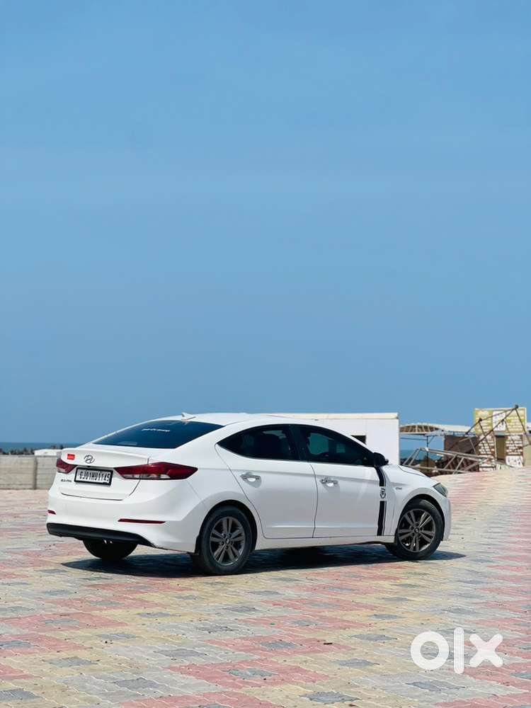 Hyundai Elantra 2017 Year