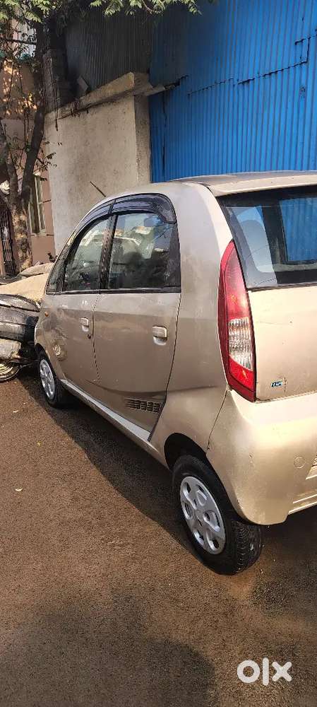 Tata Nano (lx)