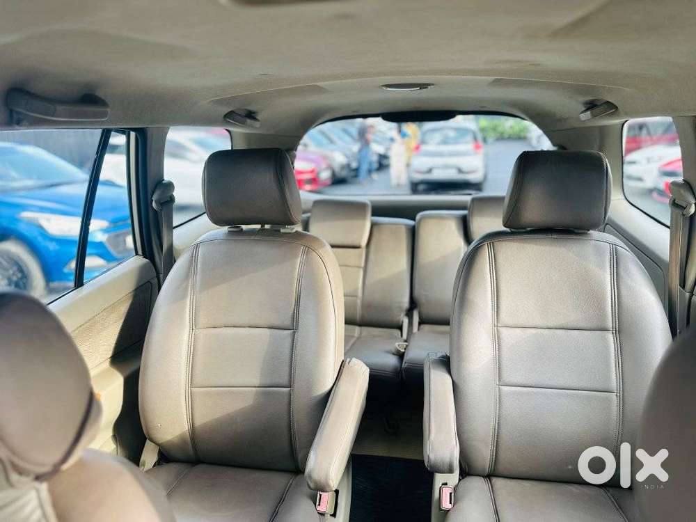Toyota Innova 2.5 V 7 Str, 2011, Diesel