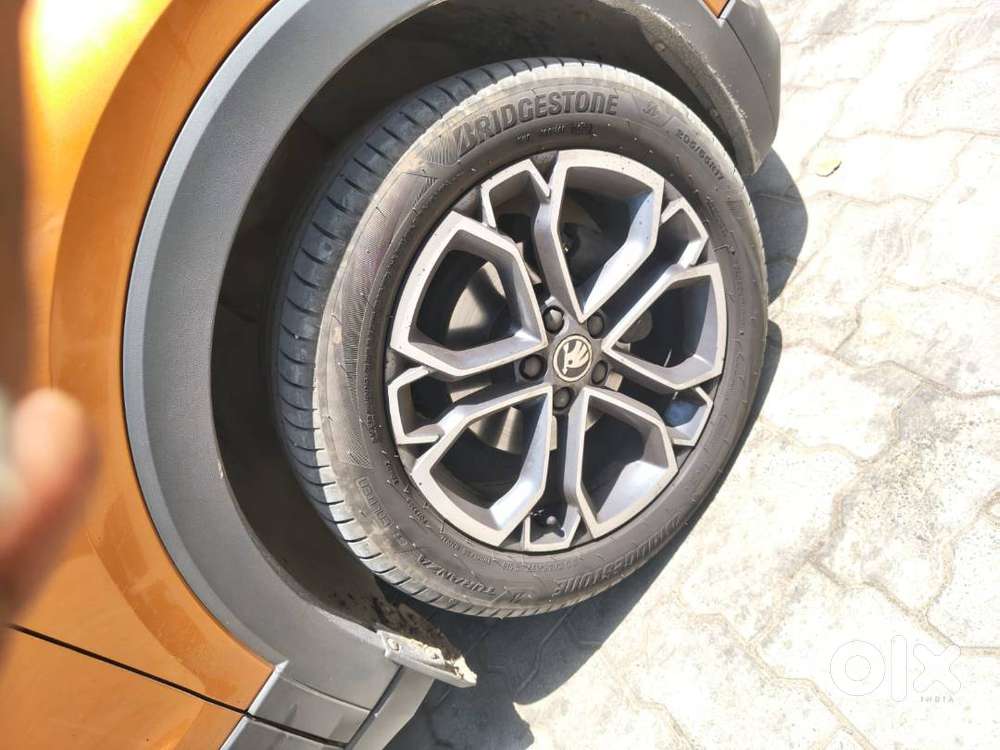 Skoda Kushaq 1.0 Tsi Style Mt