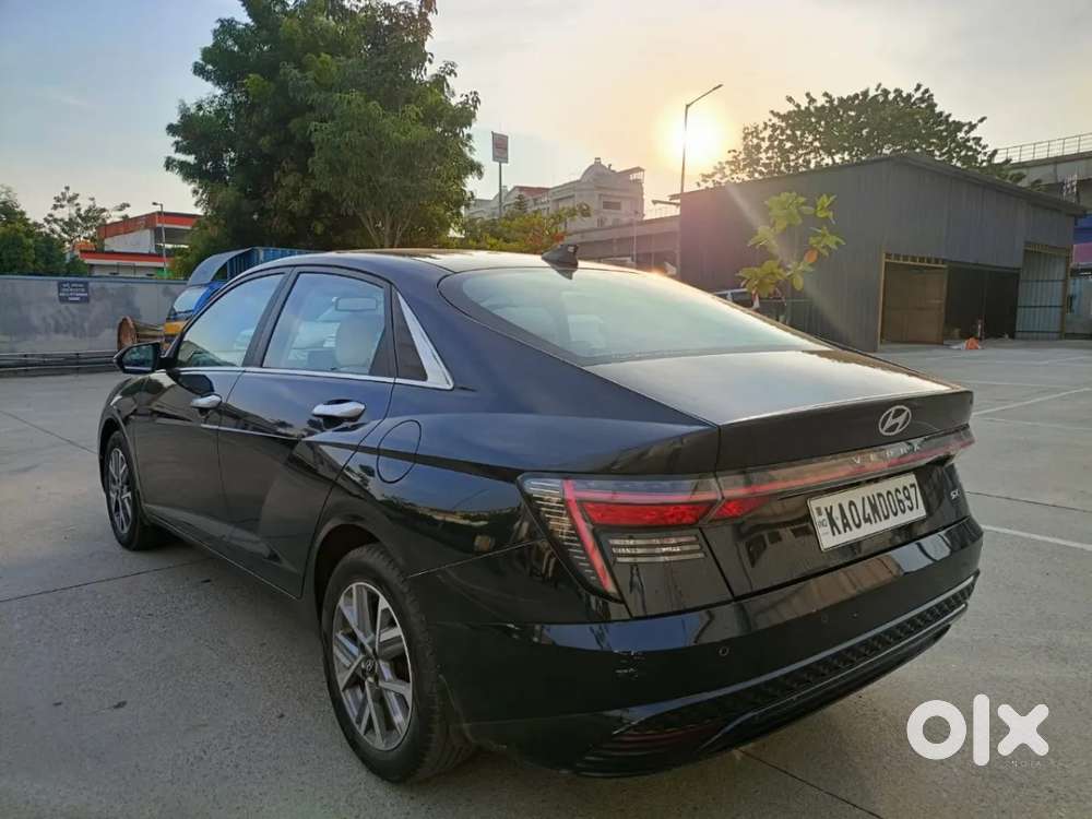 Hyundai Verna 1.5 Sx Petrol Mt, 2023, Petrol