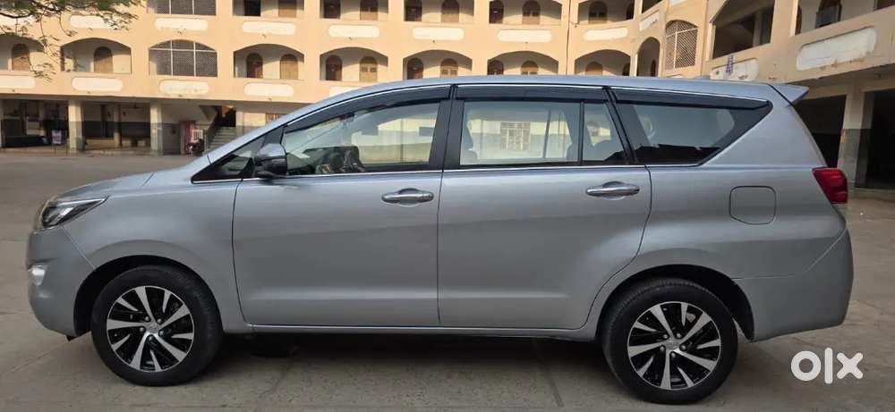 Toyota Innova Crysta 2018