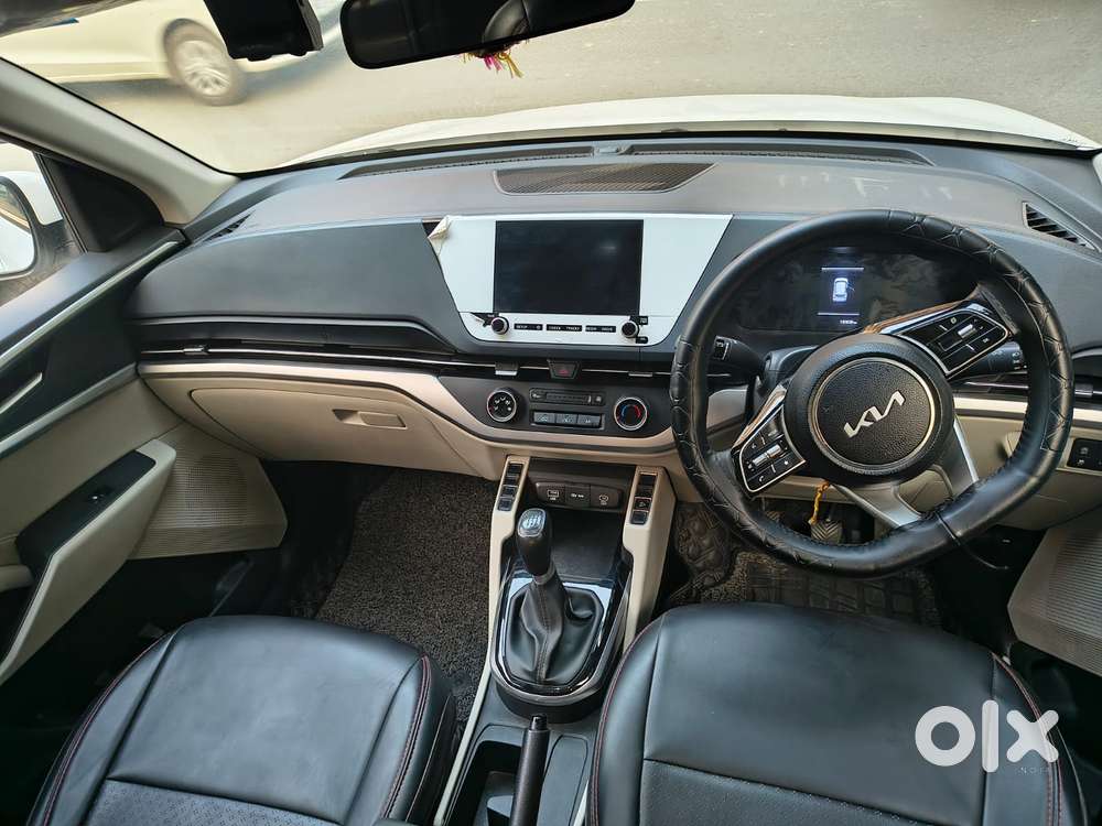 Kia Carens G1.5 6mt Gravity, 2024, Petrol