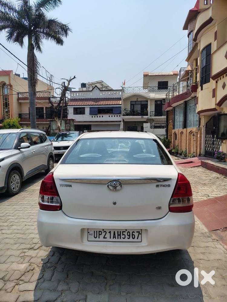 Toyota Etios 2010-2012 V, 2011, Petrol