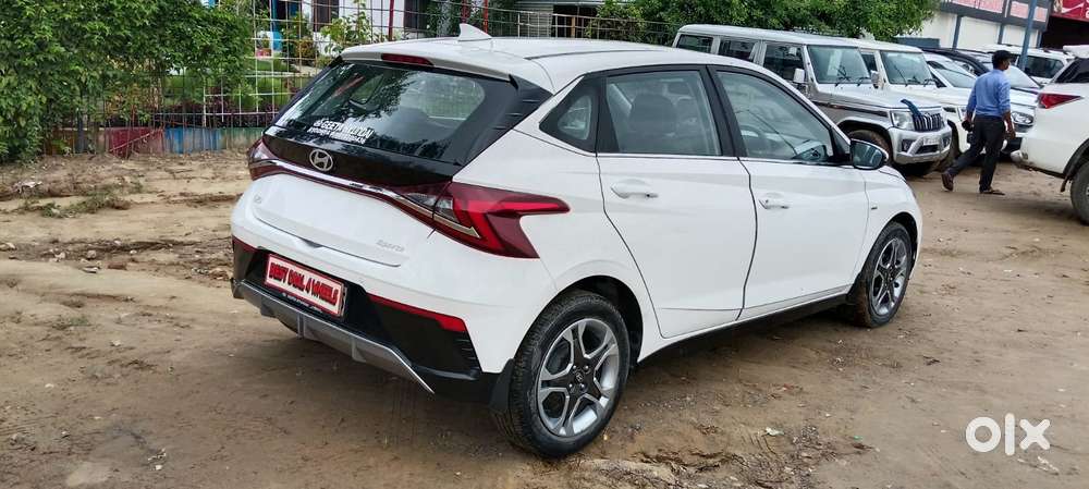 Hyundai I20 Sportz 1.2 Ivt, 2024, Petrol