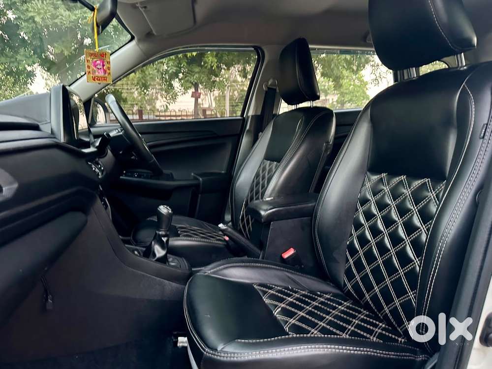 Maruti Suzuki Brezza 1.5 Lxi Cng, 2023, Cng & Hybrids