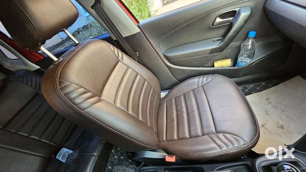 Volkswageon Polo 1l Tsi Comfortline Flash Red Colour Car.