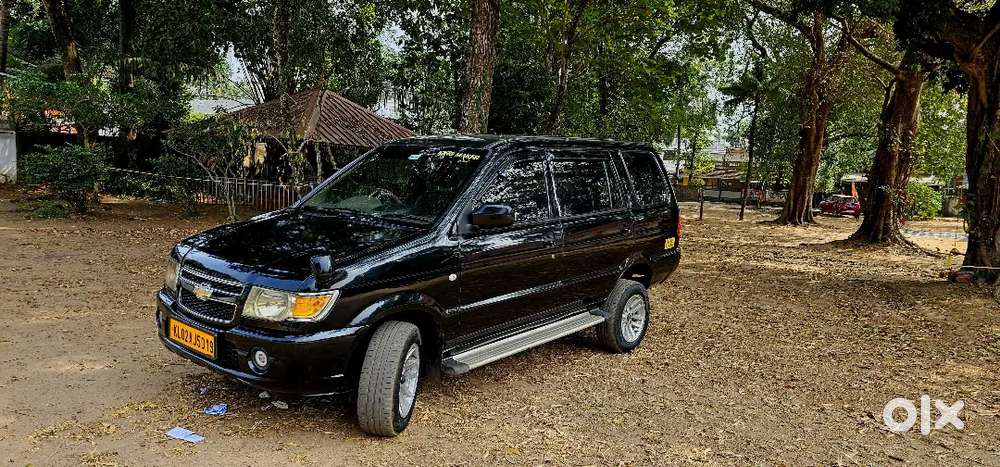 Chevrolet Tavera 2012 Diesel 200000 Km Driven