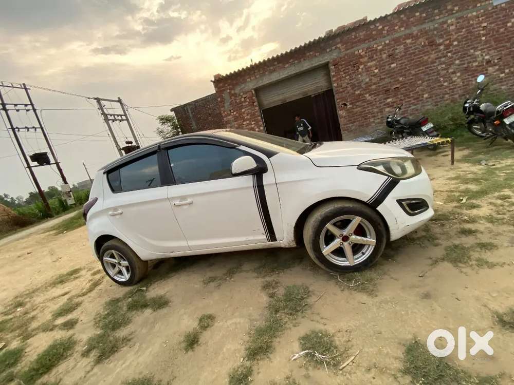 Gaddi Cng Pss H Ac Chilled, Wheel Tyre New, Basetube, Sitcover, Mat