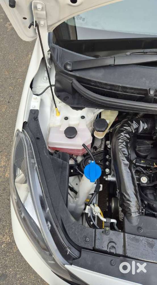 Hyundai Aura Sx 1.2 Cng, 2025, Cng & Hybrids