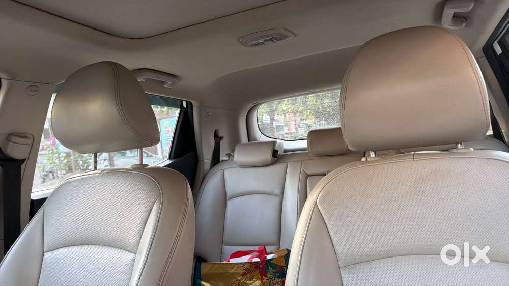 Mahindra Xuv300 2022 Diesel Well Maintained