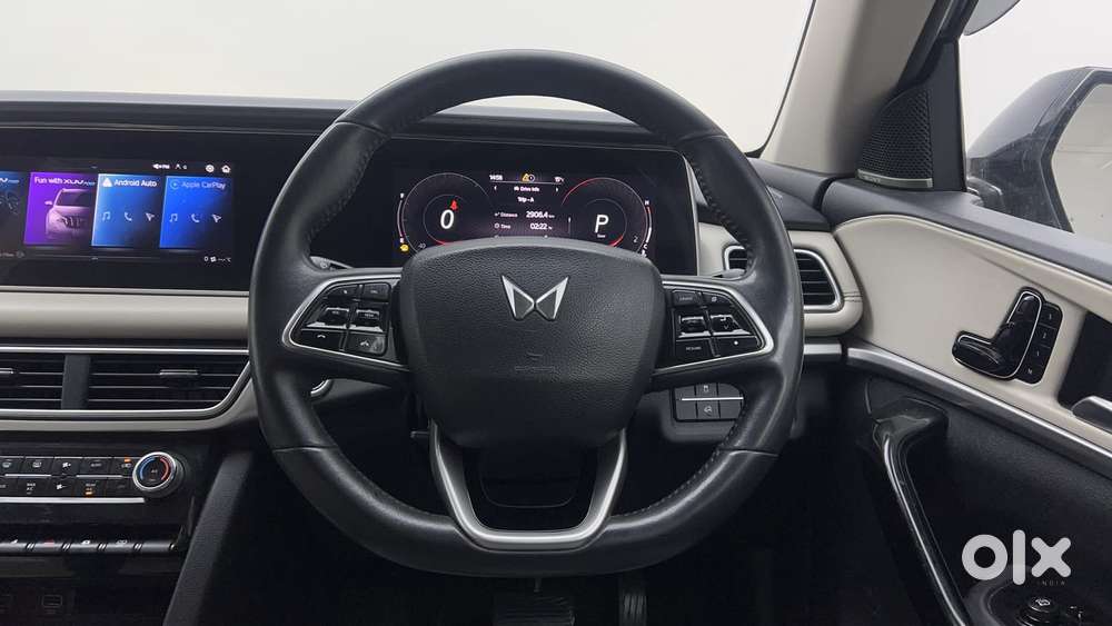 Mahindra Xuv700 2.0 Ax 7 Petrol At Luxury Pack Str, 2022, Petrol