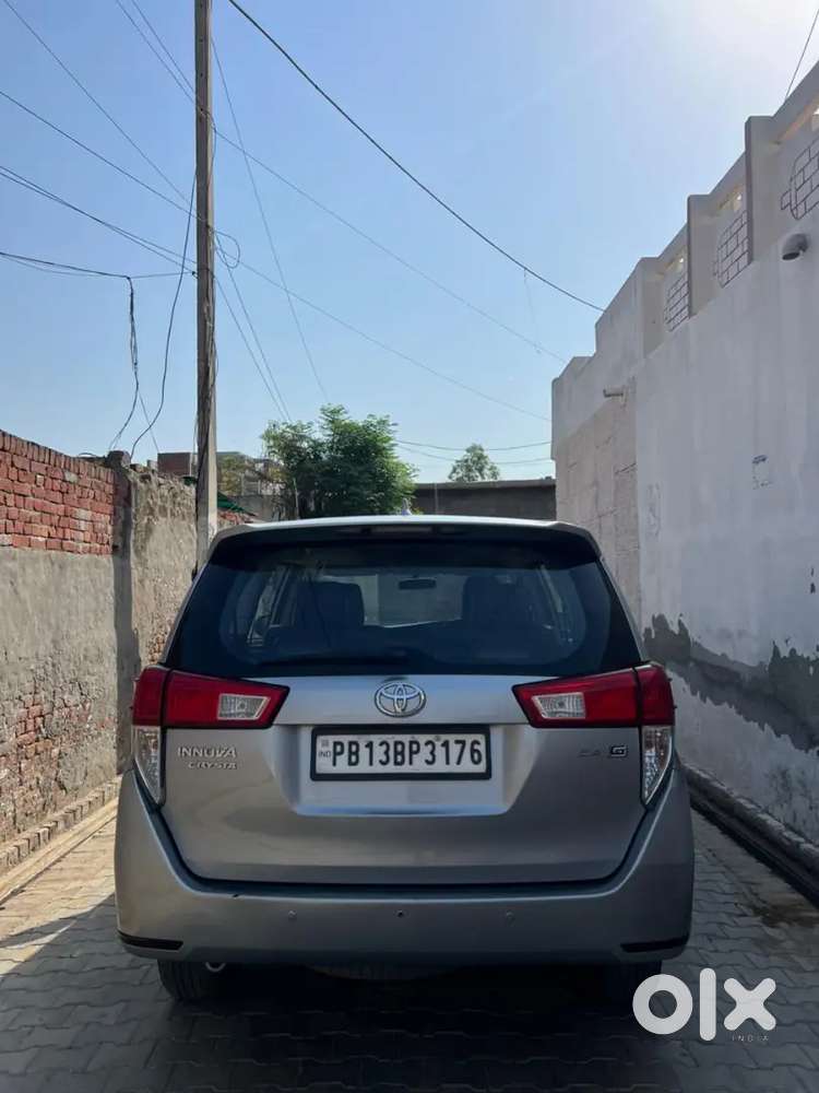 Toyota Innova Crysta 2018 Diesel 160000 Km Driven