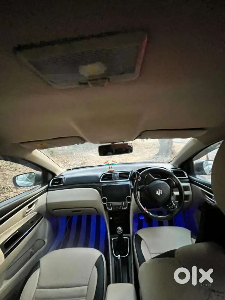 Argent Sall Car