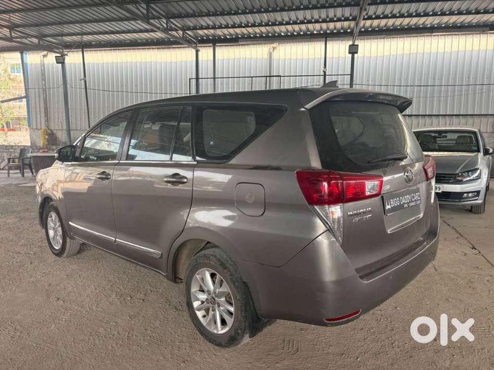 Toyota Innova Crysta 2.4 Gx Mt, 2017, Diesel