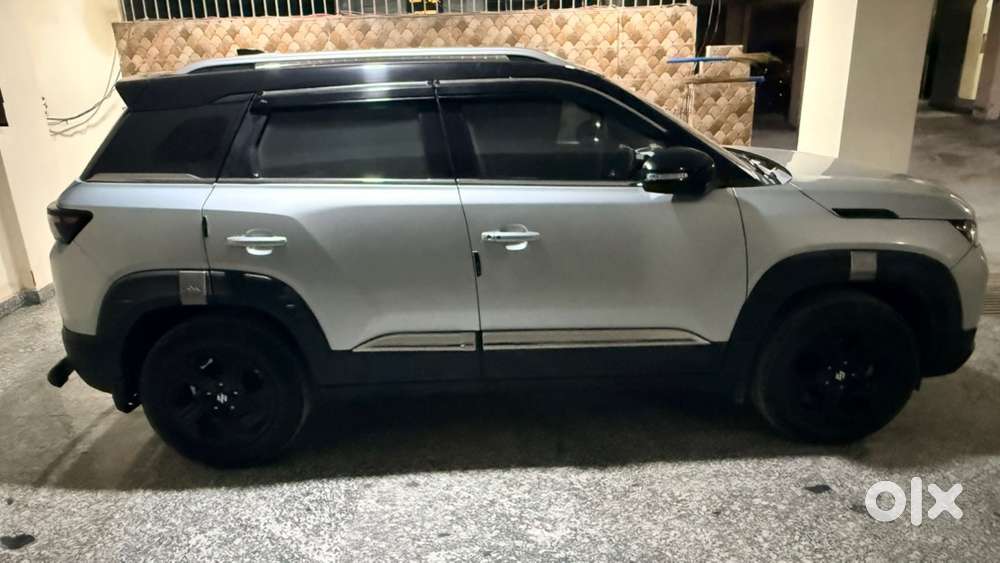 Maruti Suzuki New Brezza Zxi Hybrid Petrol