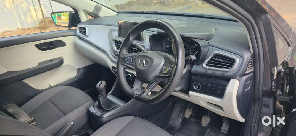 Tata Altroz 1.2 Xt, 2021, Petrol