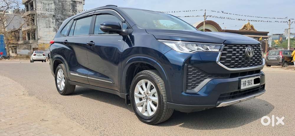 Toyota Innova Hycross 2.0 Vx Hybrid 8 Str, 2025, Petrol