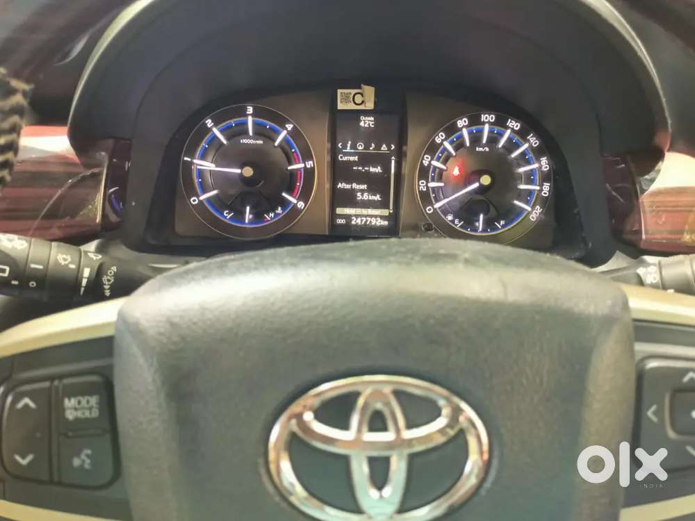 Toyota Innova Crysta 2018 Diesel Well Maintained