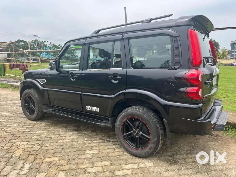 Mahindra Scorpio Classic 2021