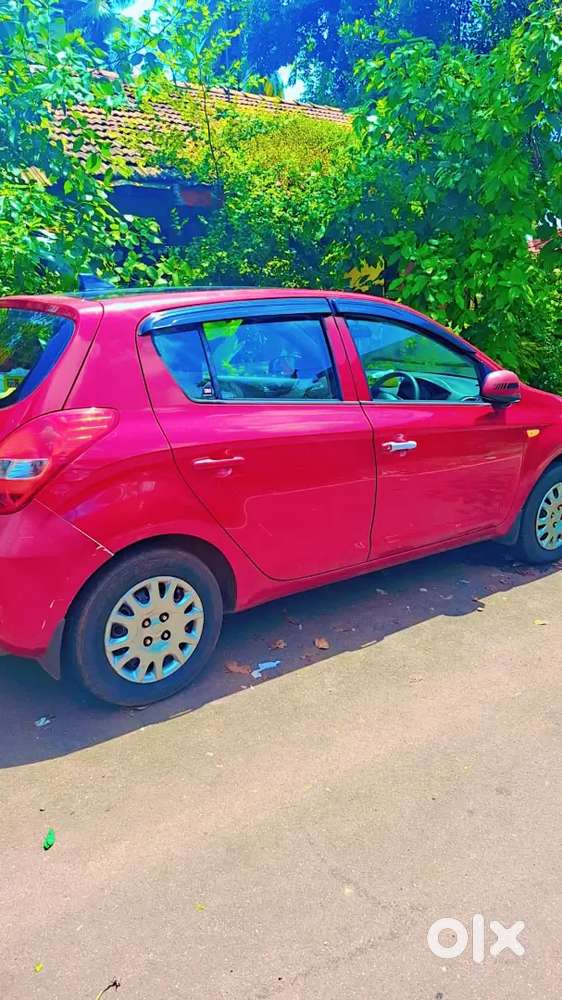Hyundai I20 2011 Magna 12 Bsiv Very Good Condition Passing Insurance