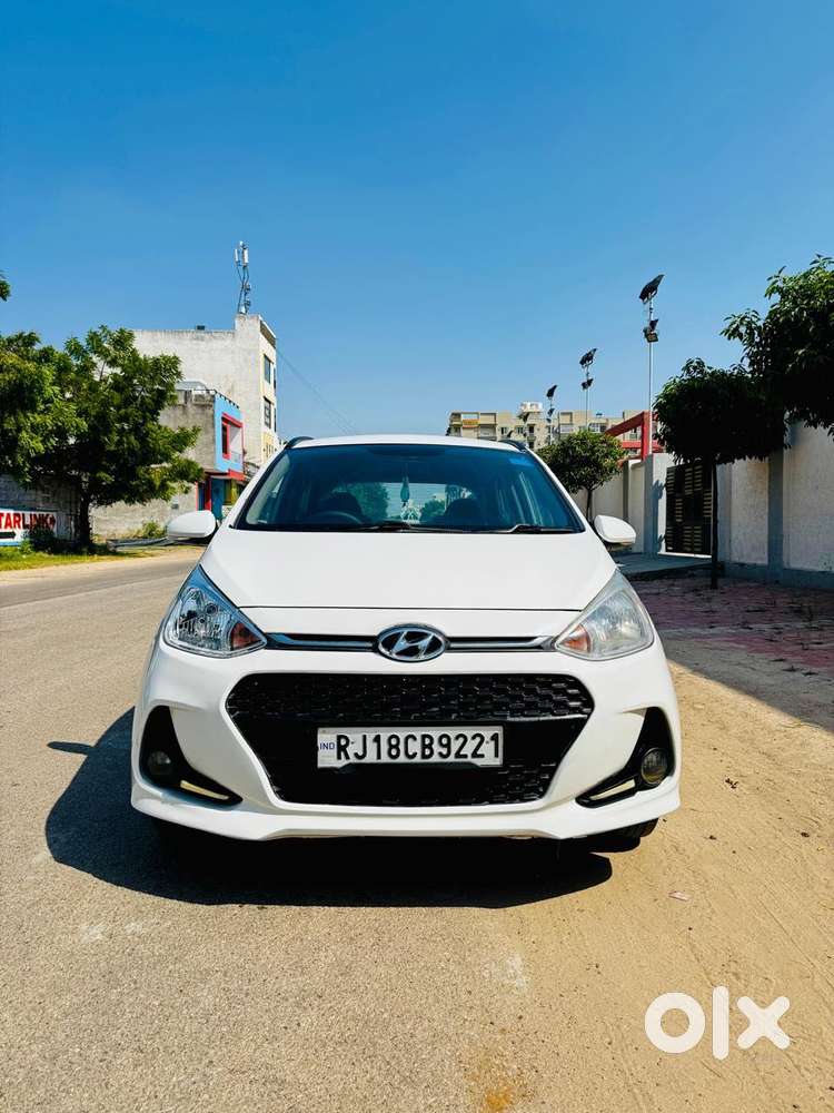 Hyundai Grand I10 Asta Option, 2017, Petrol