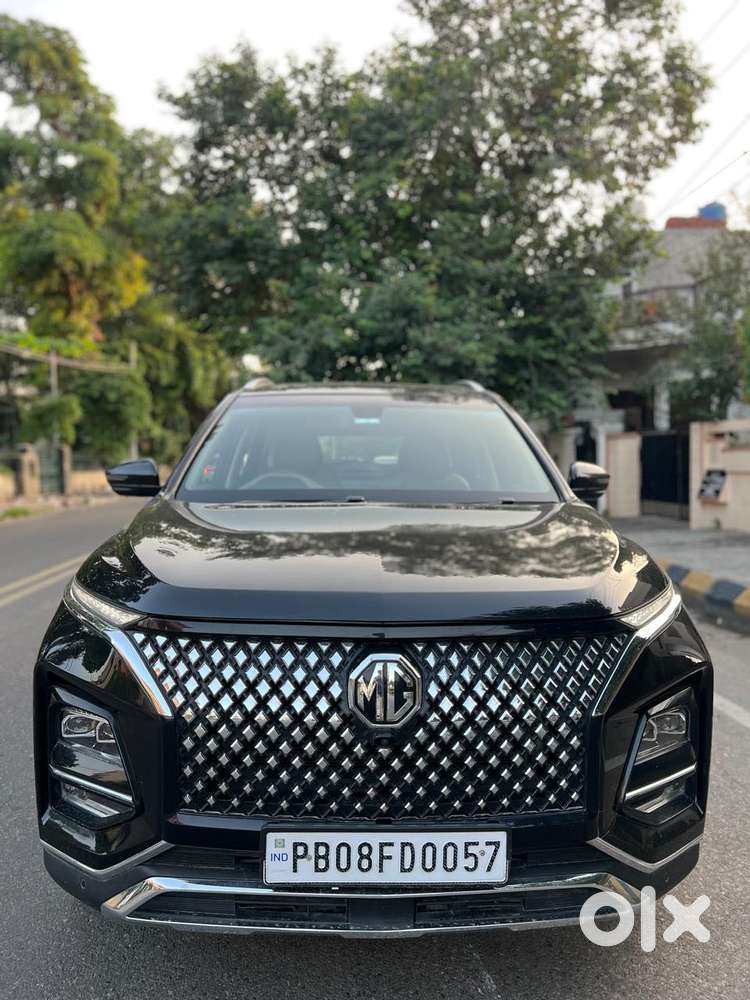 Mg Hector Plus Sharp Pro 1.5 Turbo Petrol Cvt 6 Str, 2023, Petrol