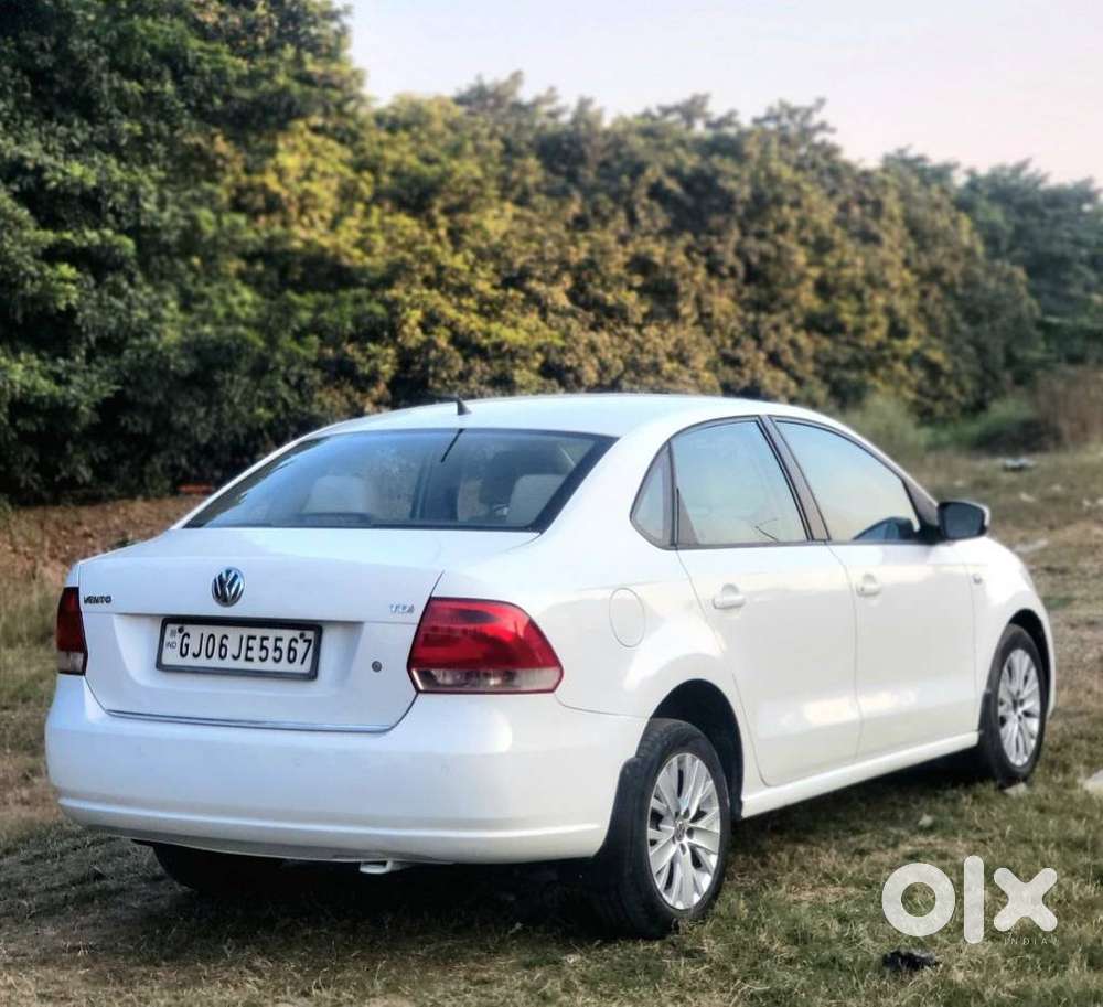 Volkswagen Vento 1.5 Highline Plus At 16 Alloy, 2015, Diesel
