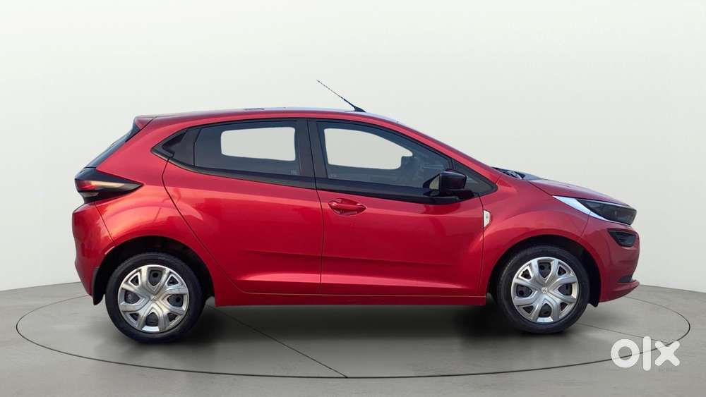 Tata Altroz 1.2 Xm Plus, 2021, Petrol