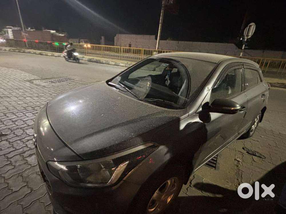 Hyundai Elite I20 2015 Petrol 100000 Km Driven