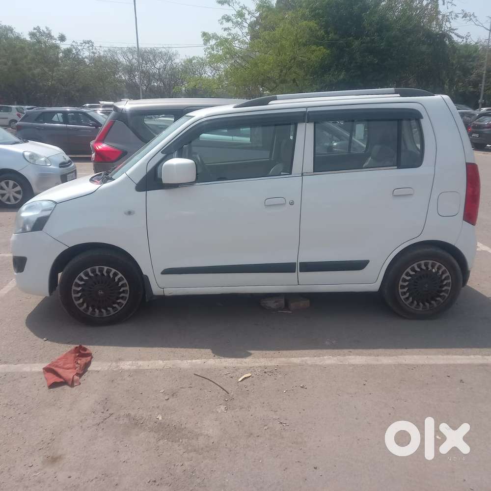 Maruti Suzuki Wagon R 1.0 Vxi Cng, 2017