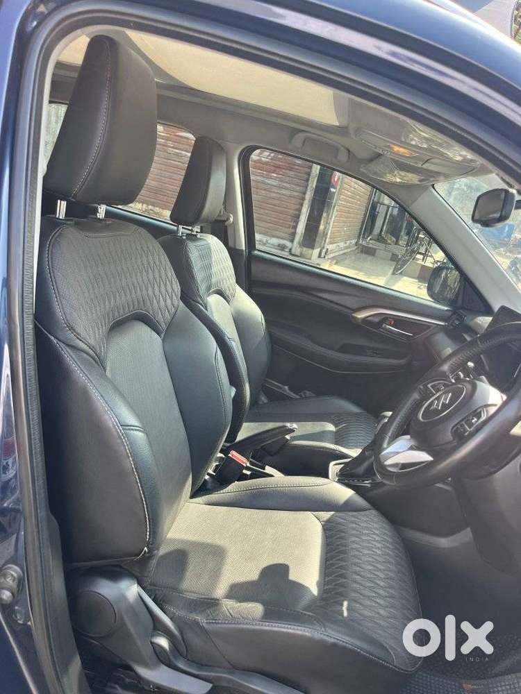 Maruti Suzuki Grand Vitara 1.5 Alpha Plus Intelligent Hybrid Ecvt, 2..