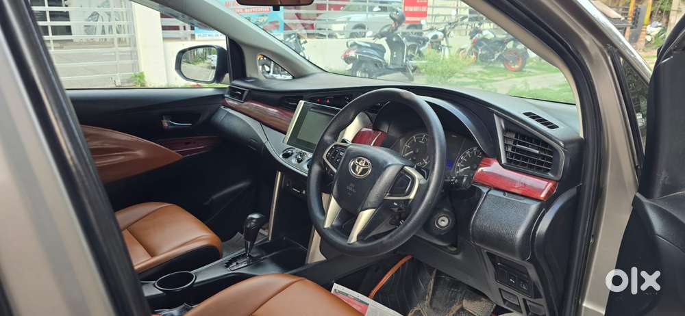 Toyota Innova Crysta