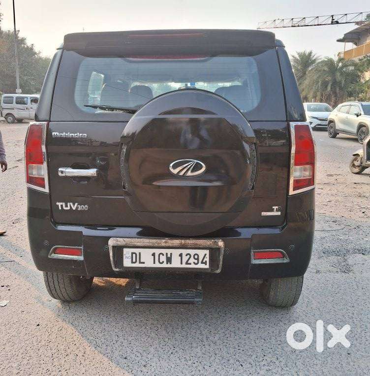 Mahindra Tuv 300 Mhawk100 T8 Amt, 2017, Diesel