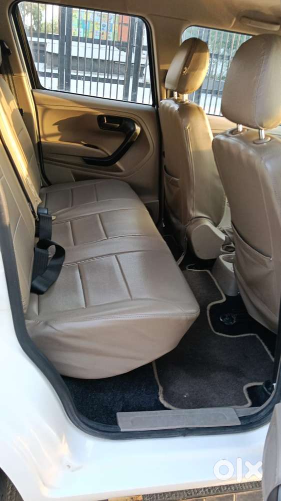 Mahindra Bolero Neo 1.5 N4, 2022, Diesel