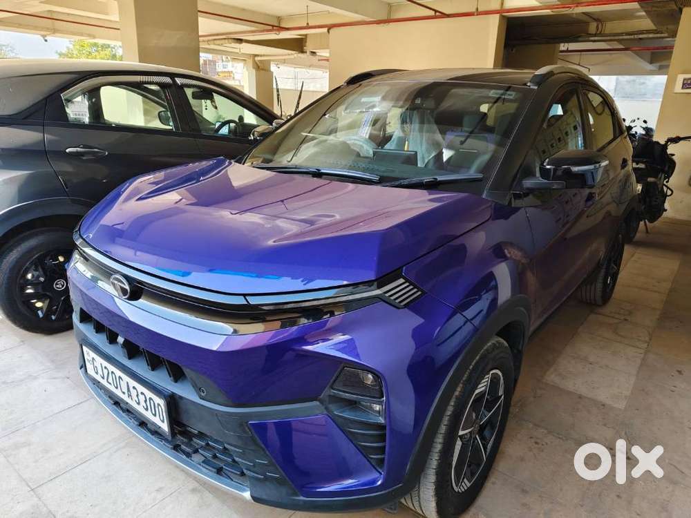 Tata Nexon Purple  Faclift Fearless , Automatic