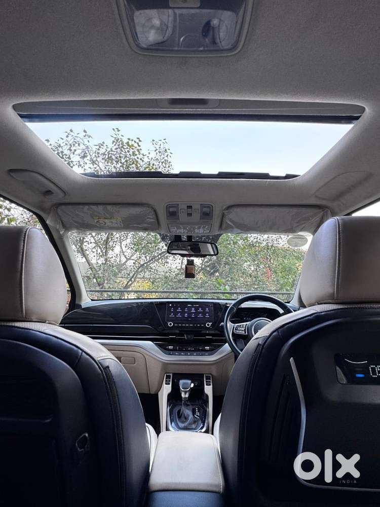 Kia Carens 1.4 Luxury Plus 6 Str, 2022, Petrol