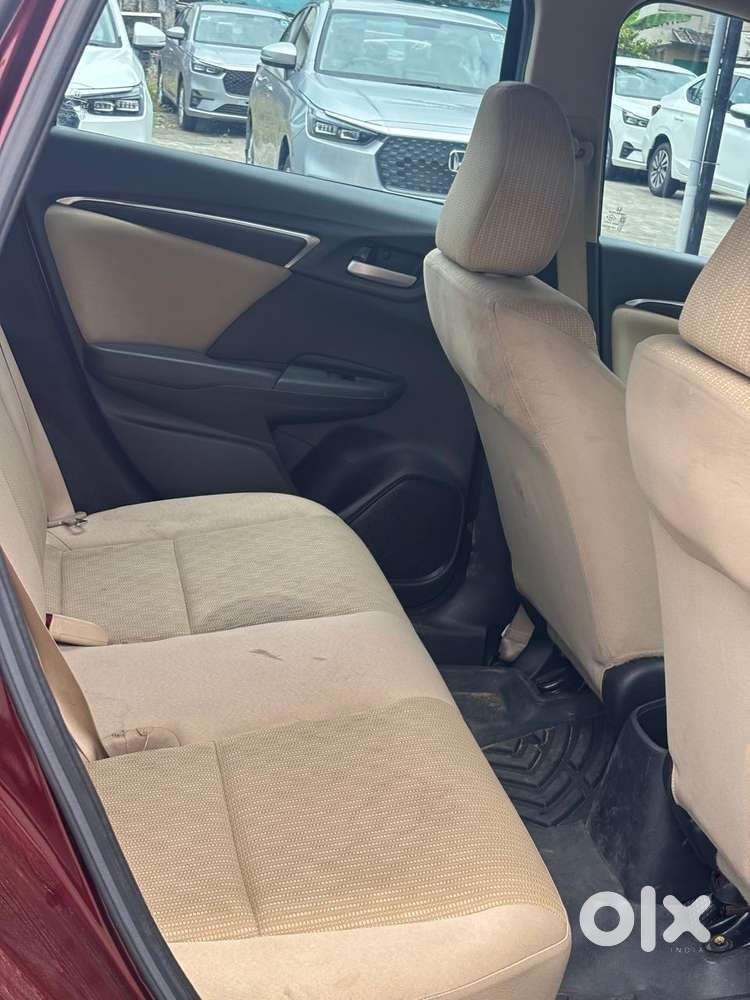 Honda Jazz V Automatic, 2015, Petrol