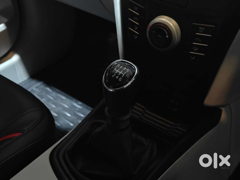 Mahindra Xuv300 W4, 2020, Petrol