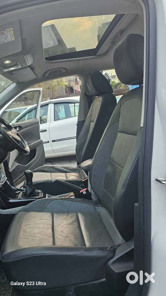 Skoda Kushaq 1.0 Tsi Style, 2022, Petrol