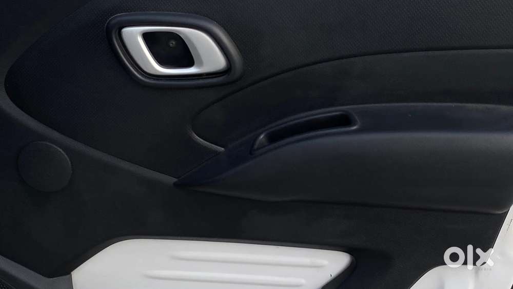 Datsun Redigo T Option, 2018, Petrol