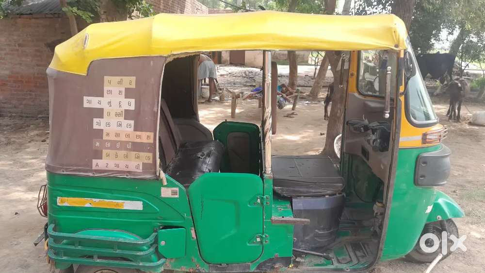 Saf Suthari Gadi He Urgent Sell Karni He