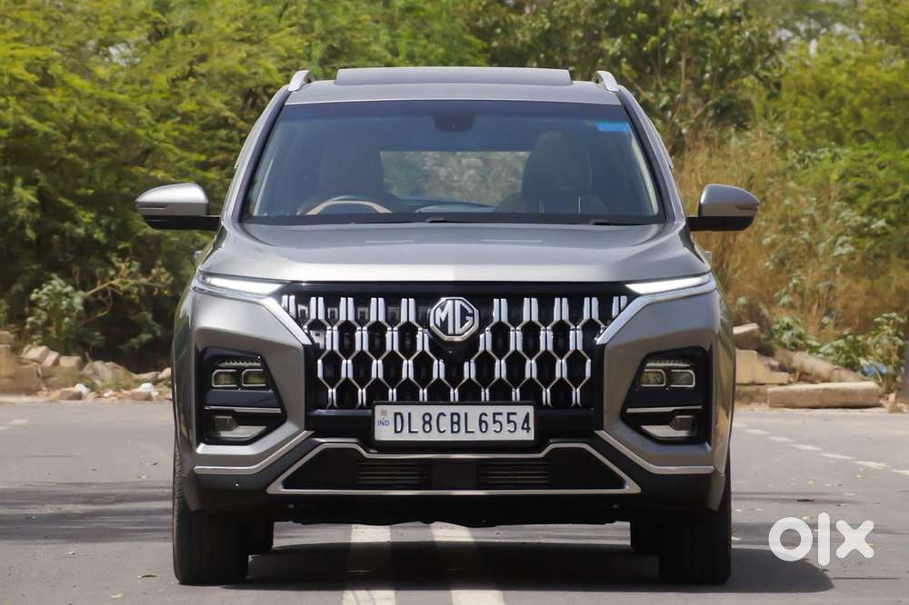 Mg Hector Plus Sharp Pro 1.5 Turbo Petrol Cvt 6 Str Dual Tone, 2026,..